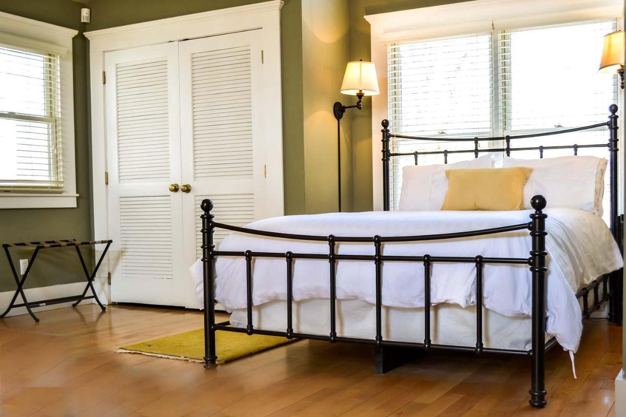 Dickson Street Bed & Breakfast Fayetteville Esterno foto