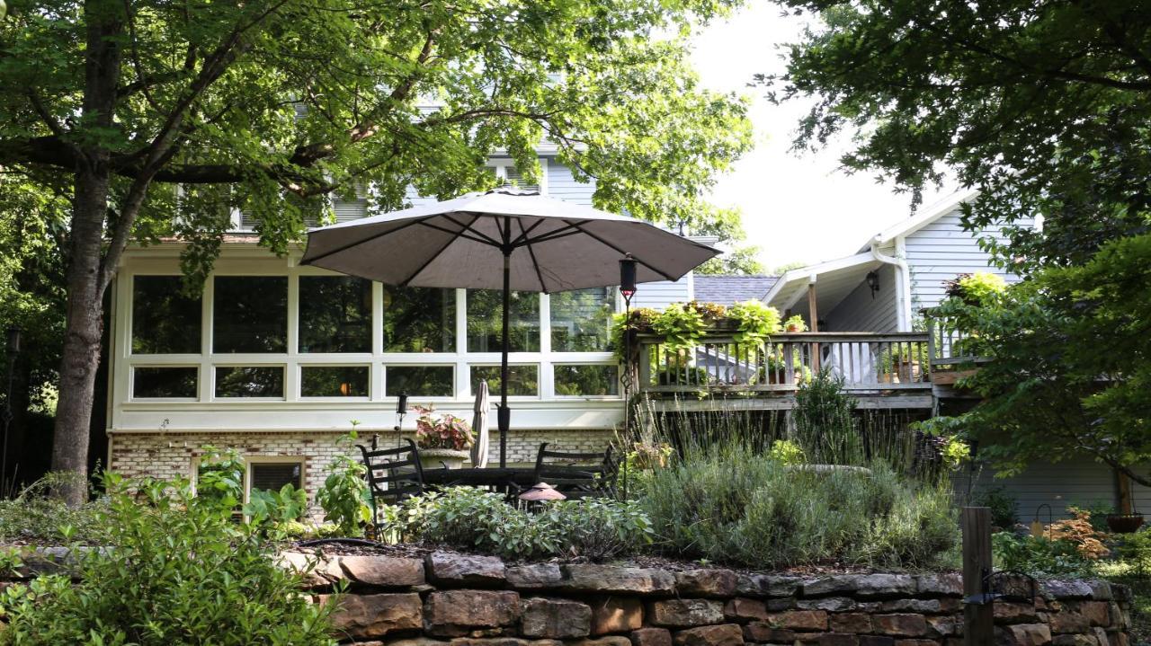 Dickson Street Bed & Breakfast Fayetteville Esterno foto